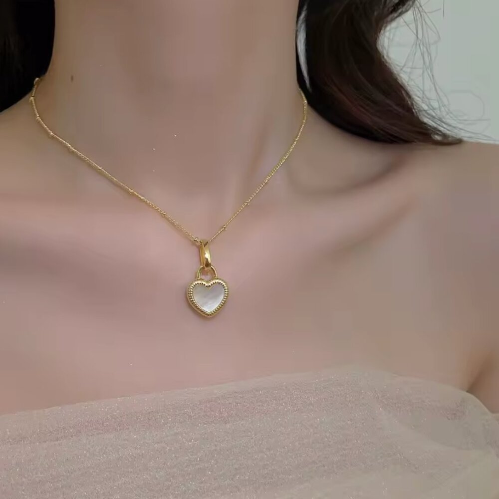 14K Gold filled “Tiffany” Double Sided Heart Necklace - Picture 5 of 5